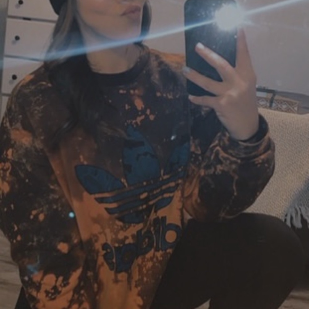Adidas crewneck